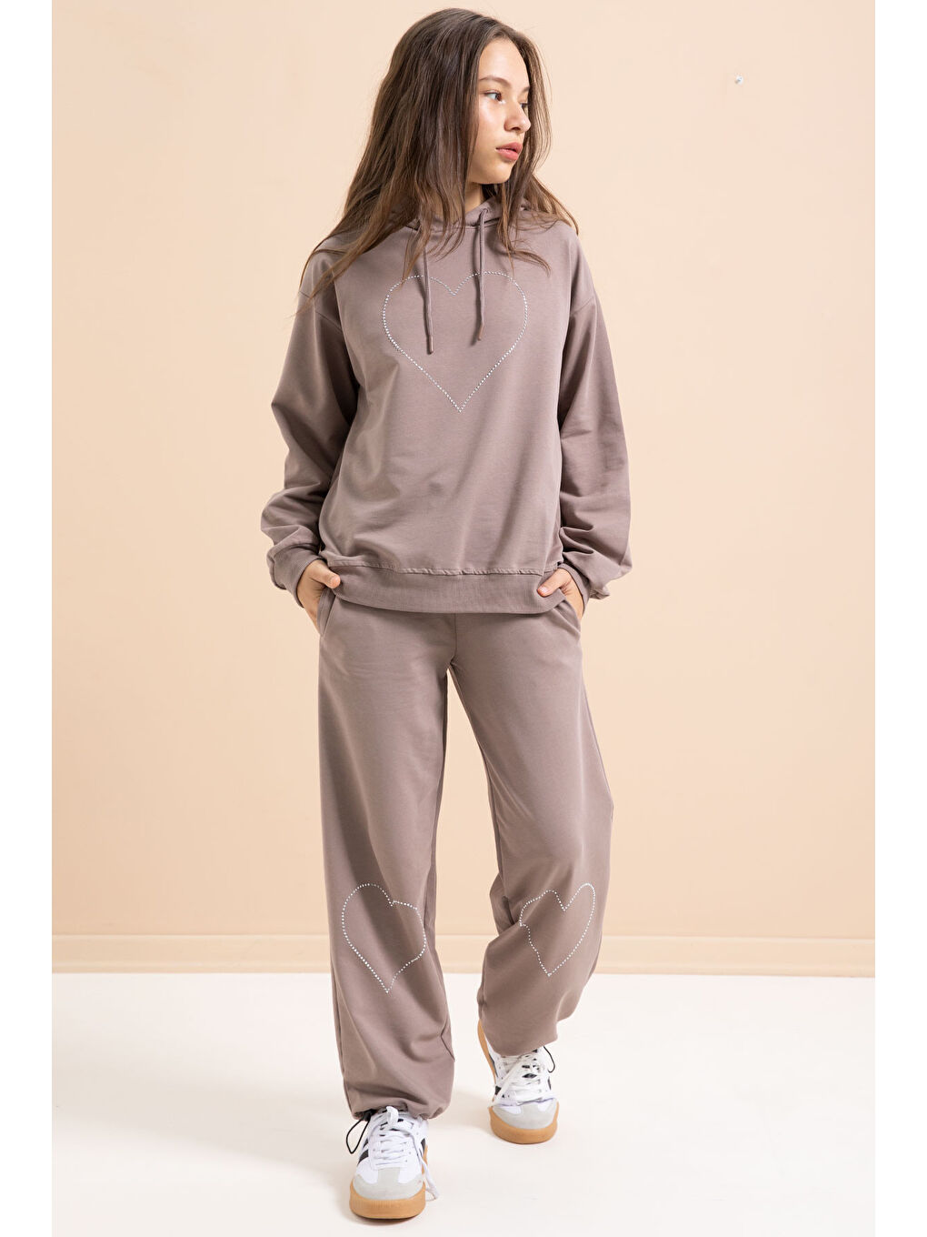 Kahverengi Kalp Desenli Kapüşonlu Kız Çocuk Eşofman Takımı 21255-1