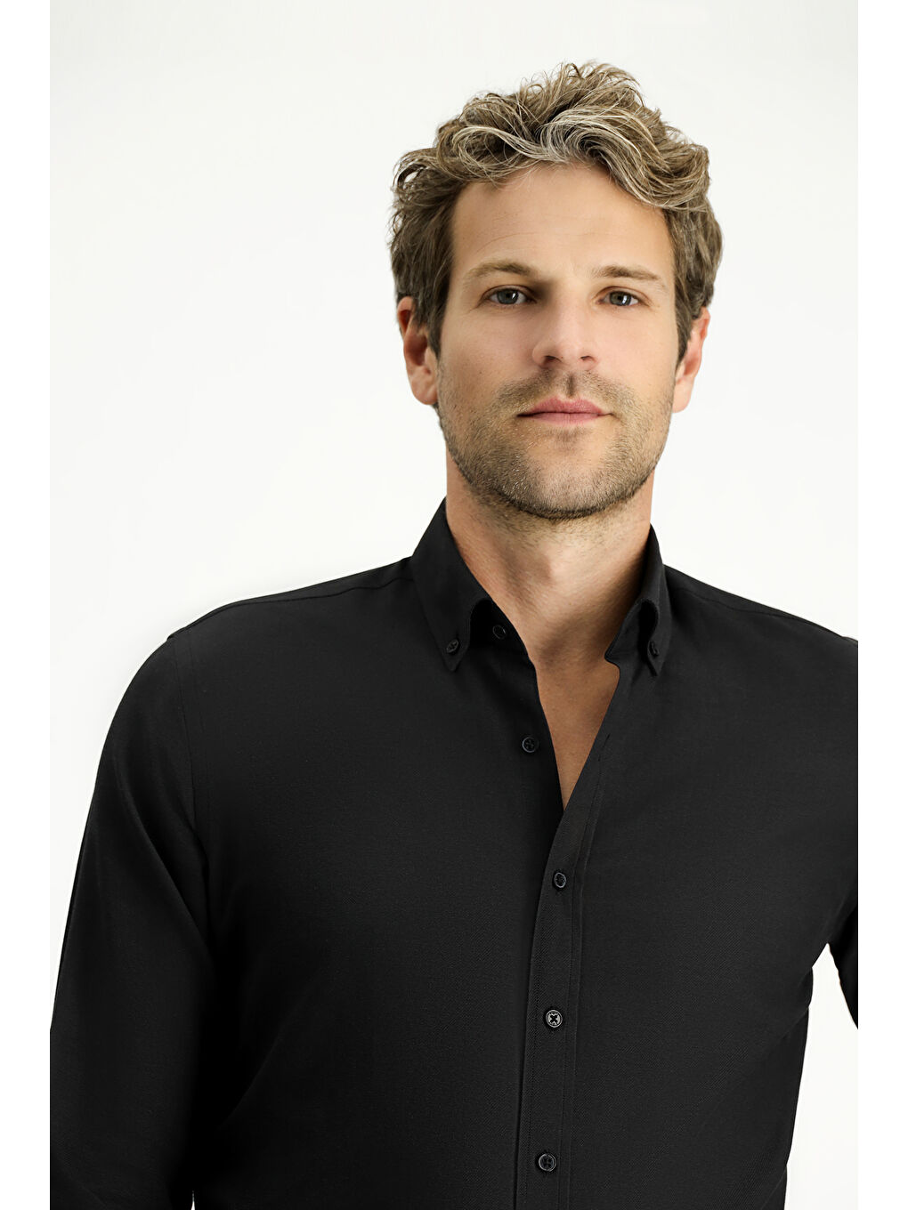 Siyah Uzun Kol Slim Fit Düğmeli Yaka Oxford Pamuklu Kolay Ütülenebilir Büyük Beden Gömlek-2