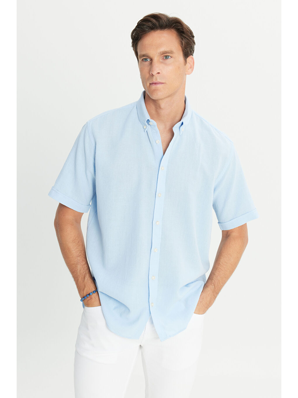 Erkek Açık Mavi %100 Pamuk Comfort Fit Rahat Kesim Düğmeli Gömlek Yaka Armürlü Gömlek-3