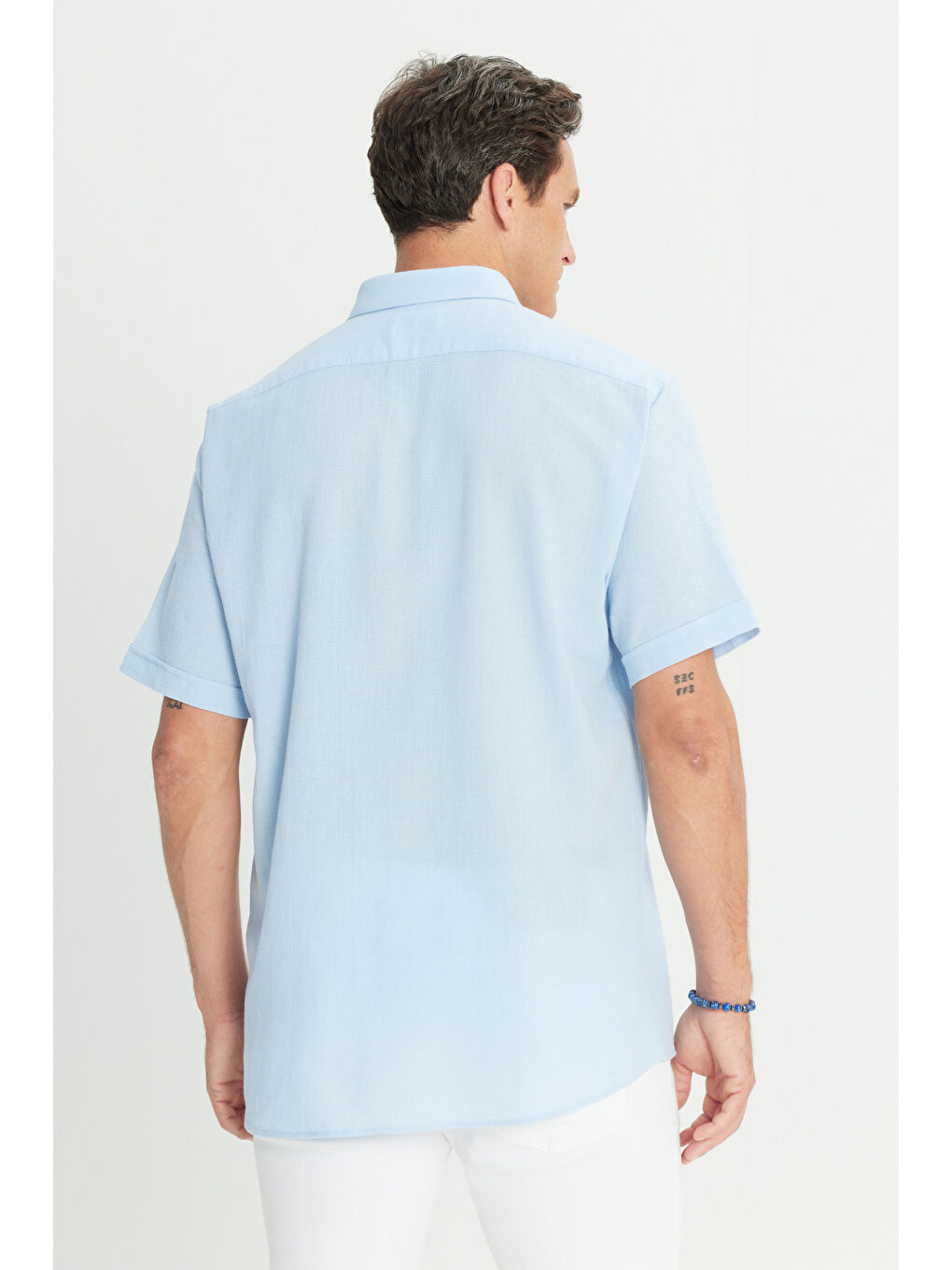 Erkek Açık Mavi %100 Pamuk Comfort Fit Rahat Kesim Düğmeli Gömlek Yaka Armürlü Gömlek-5