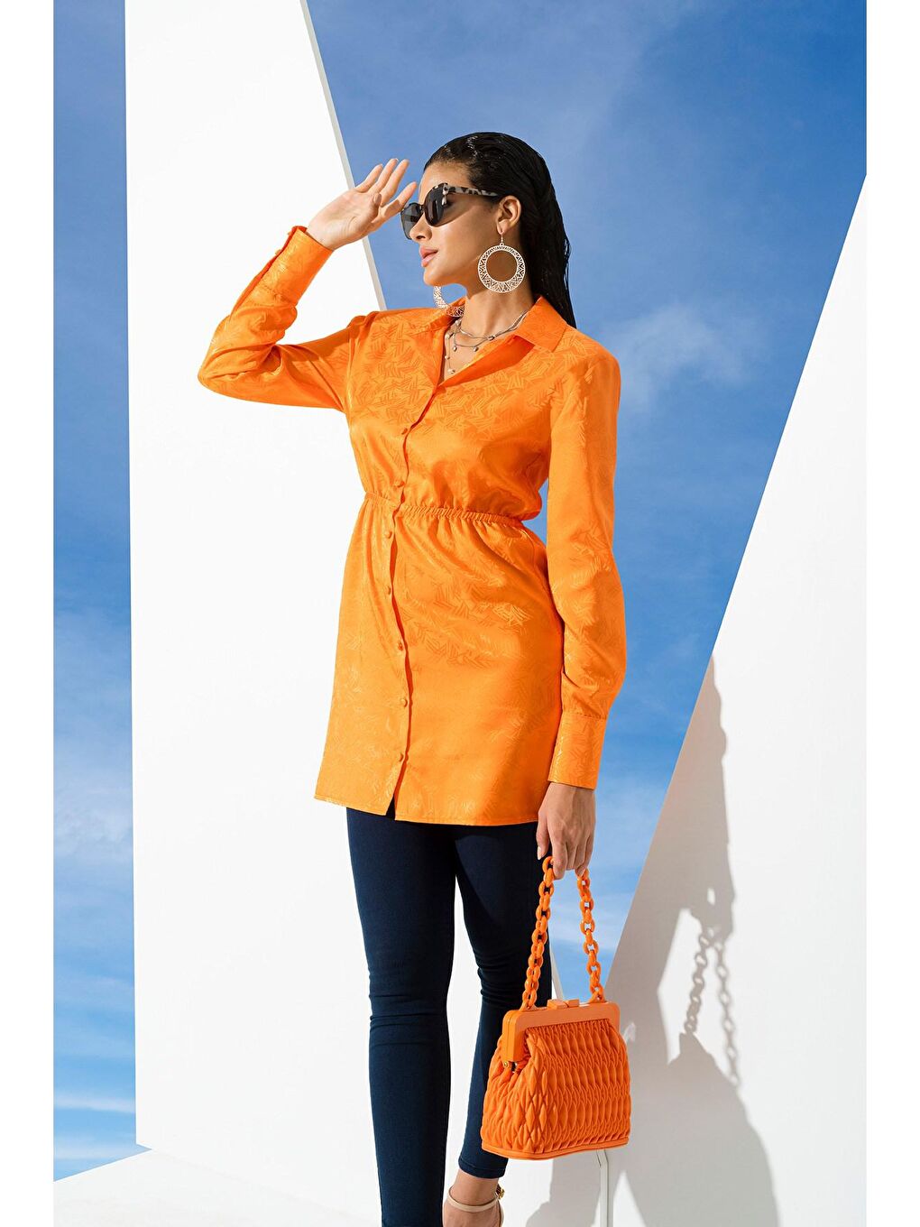Saten Jakarlı Vatkalı Turuncu Gömlek-1
