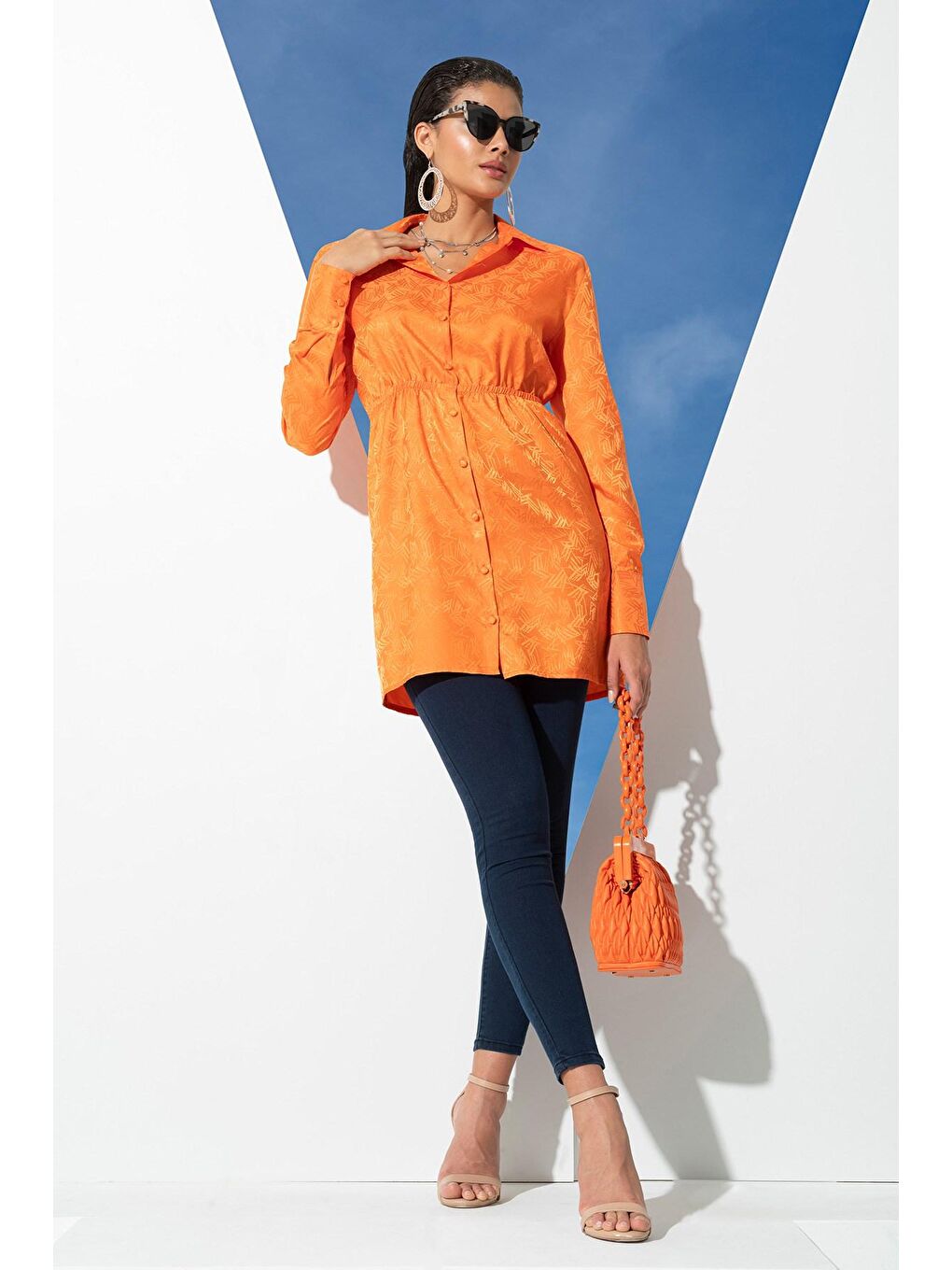 Saten Jakarlı Vatkalı Turuncu Gömlek-3
