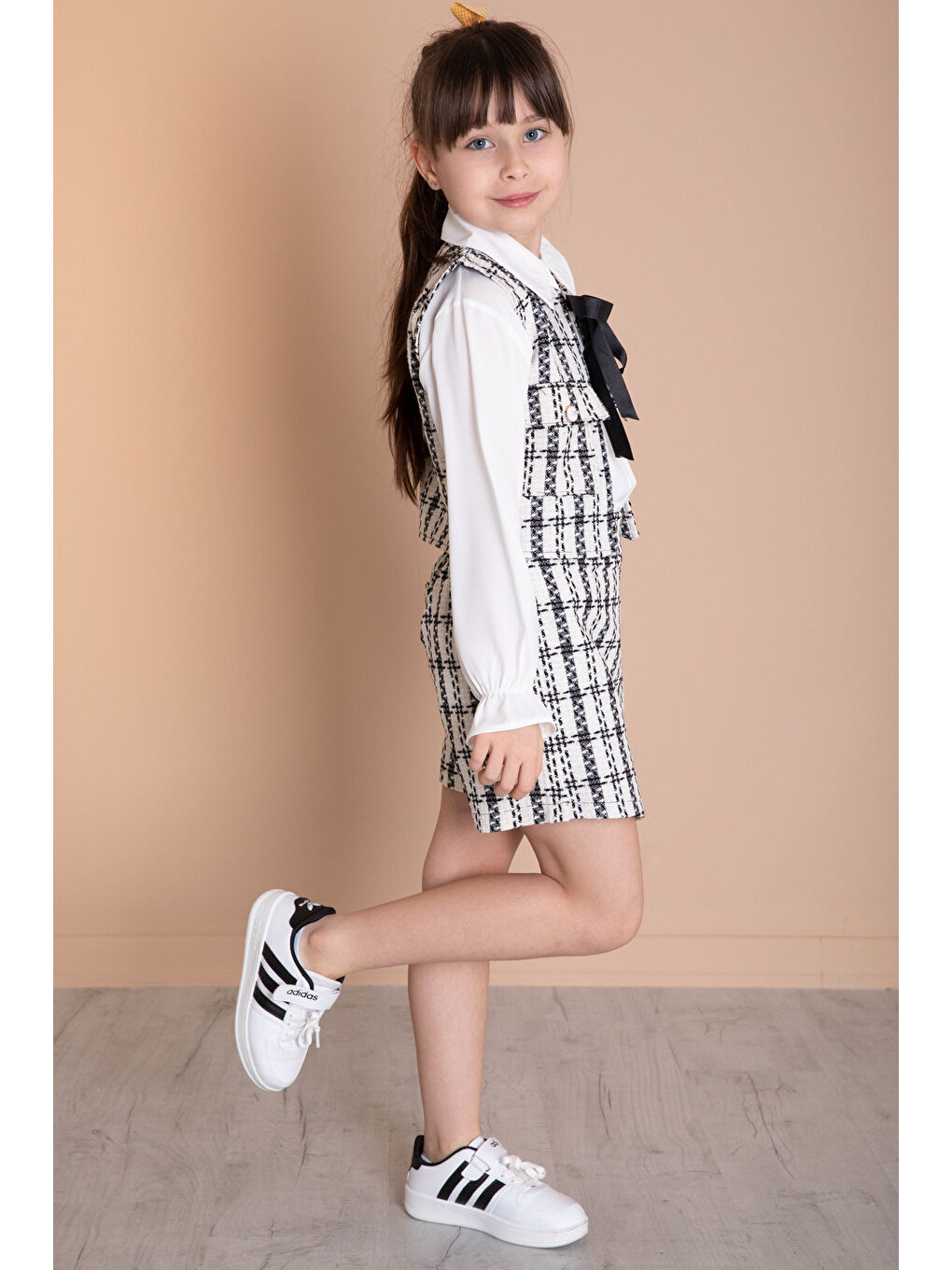 Ekru Mavi Fiyonklu Yelekli Düğme Detaylı Şort Etekli Kız Çocuk 3lü Takım 20318-1