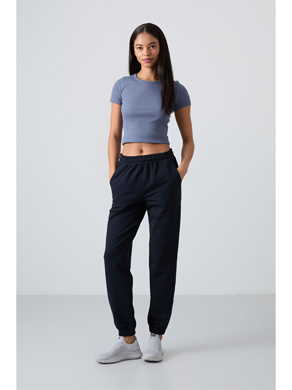 Lacivert Cepli Yüksek Bel Rahat Form Lastik Paça Kadın Eşofman Alt - 94583-3