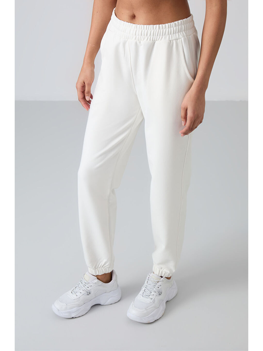 Ekru Cepli Yüksek Bel Rahat Form Lastik Paça Kadın Eşofman Alt - 94583-1