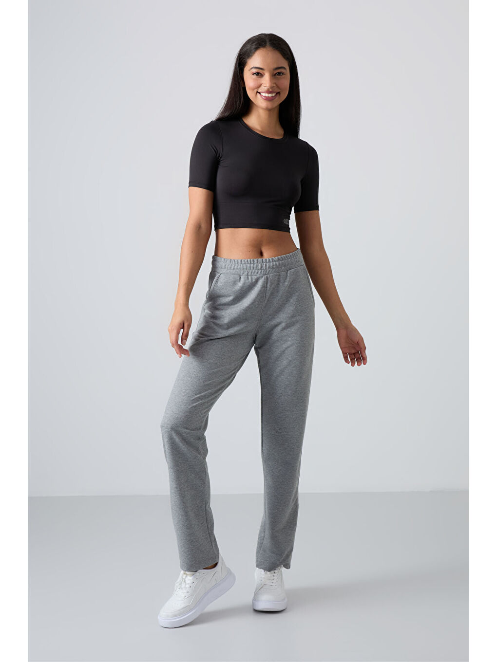 Gri Melanj Yüksek Bel Cepli Rahat Form Klasik Paça Kadın Eşofman Alt - 94584-1