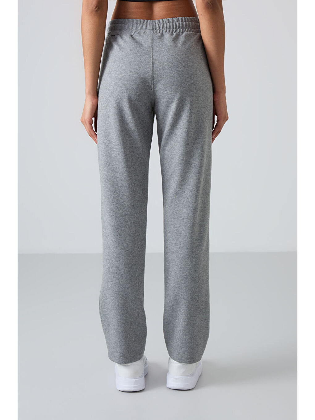 Gri Melanj Yüksek Bel Cepli Rahat Form Klasik Paça Kadın Eşofman Alt - 94584-4