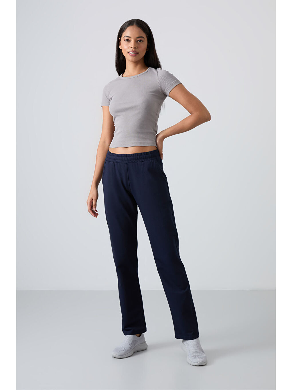 İndigo Yüksek Bel Cepli Rahat Form Klasik Paça Kadın Eşofman Alt - 94584