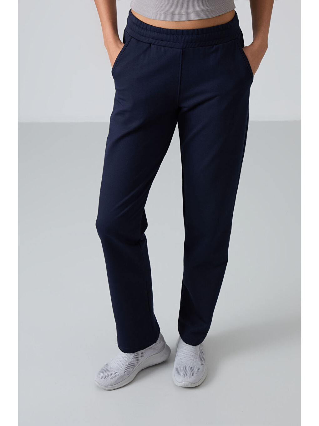 İndigo Yüksek Bel Cepli Rahat Form Klasik Paça Kadın Eşofman Alt - 94584-1