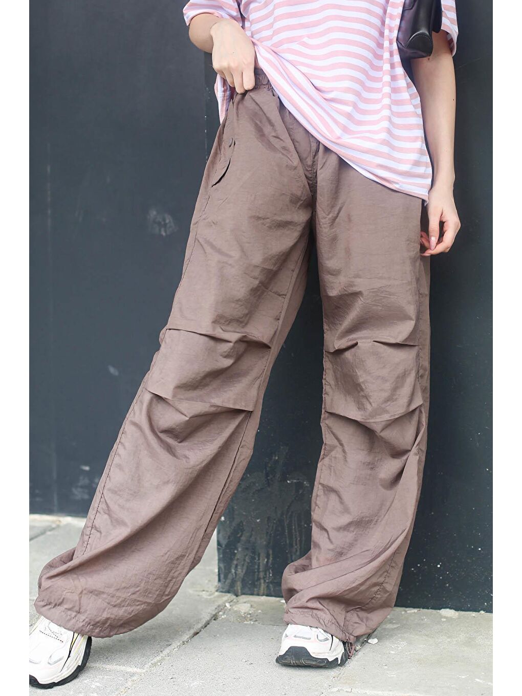 Madmext Kahverengi Paraşüt Jogger Kadın Pantolon Mg1726 - 1