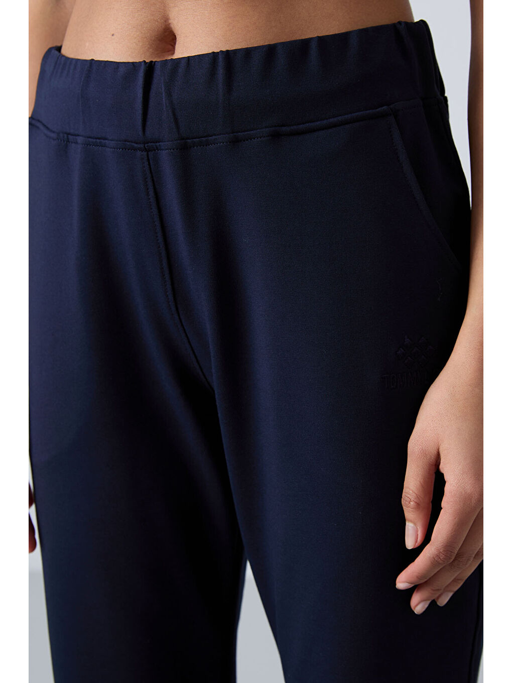 İndigo Yüksek Bel Cepli Rahat Form Klasik Paça Kadın Eşofman Alt - 94185-4