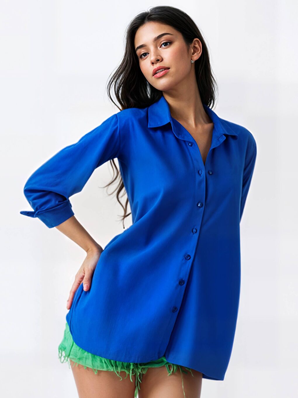 Kadın Canlı Mavi Oversize Uzun Basic Gömlek HZL22W-BD139001