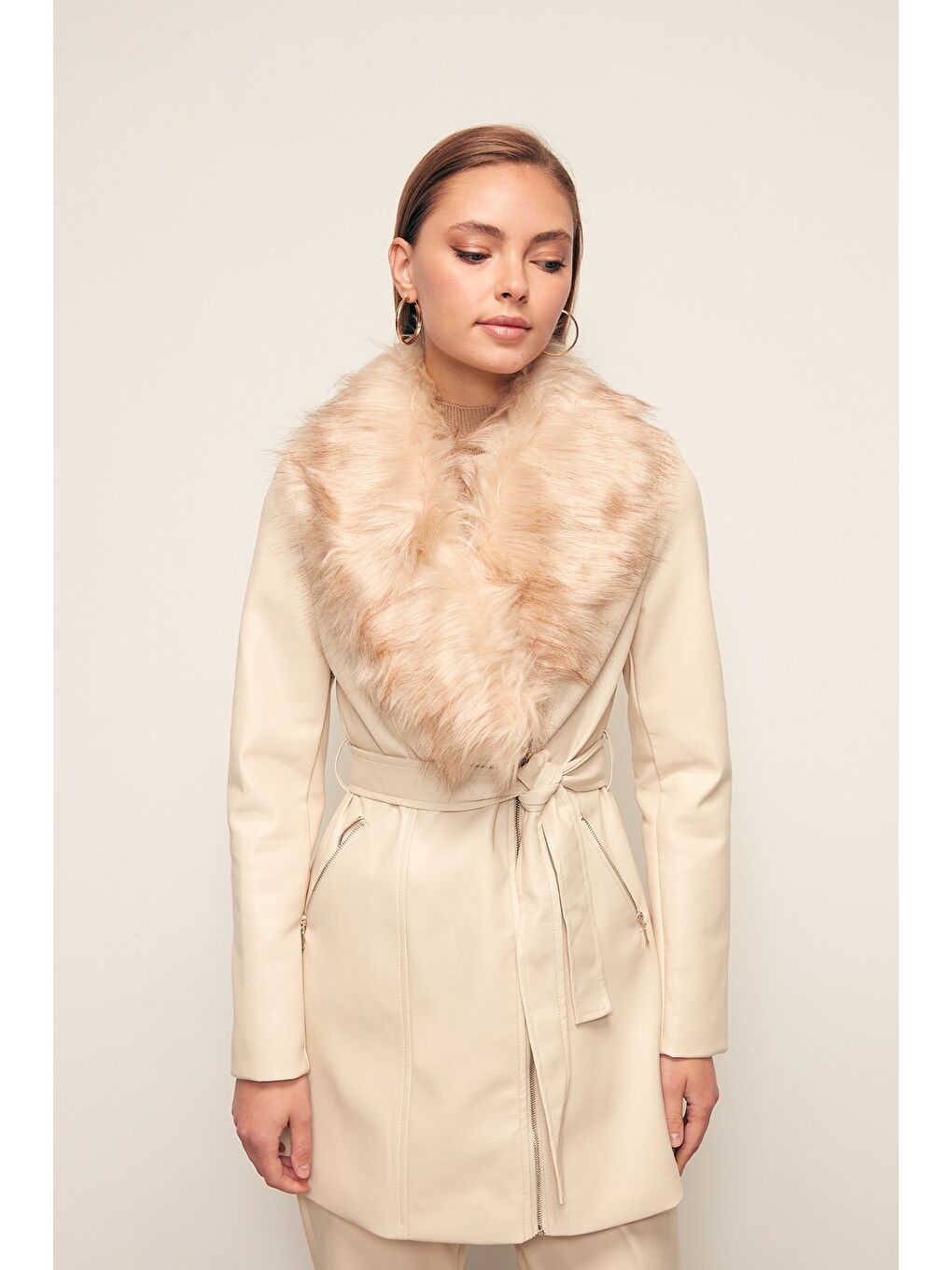 Bej Kürk Detaylı Deri Ceket - Taş