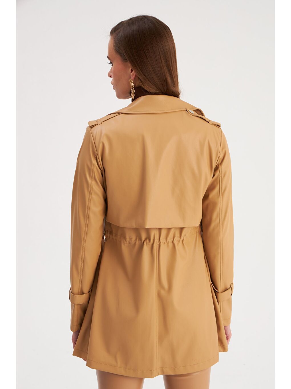 Büzgü Detaylı Deri Ceket - Bej-1