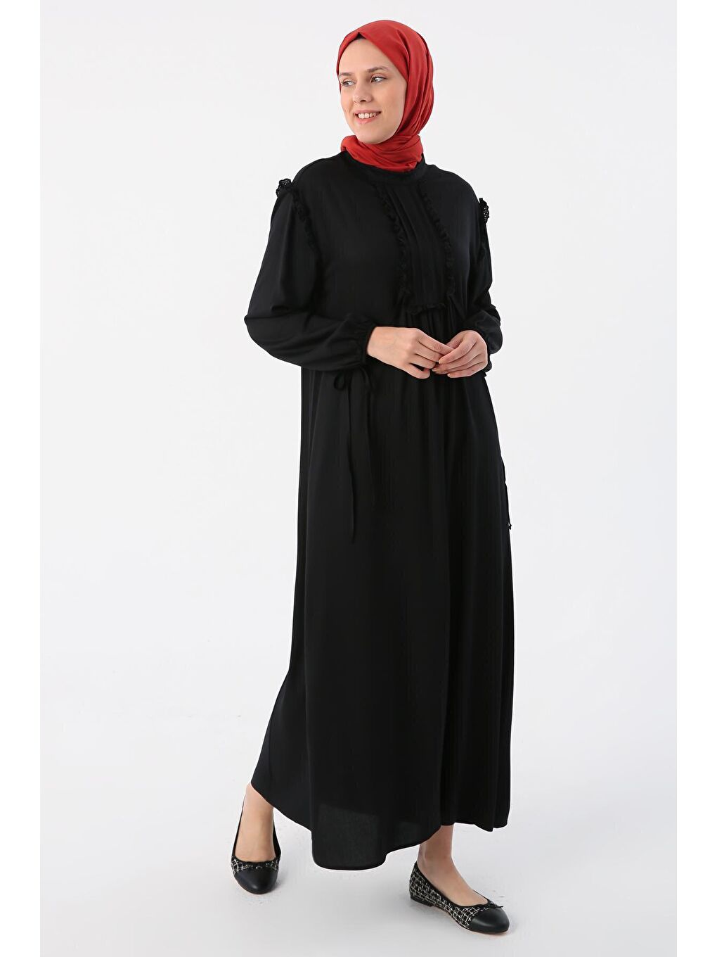 Siyah Fistolu Ve Nervürlü Rahat Kalıp Viskon Elbise-2