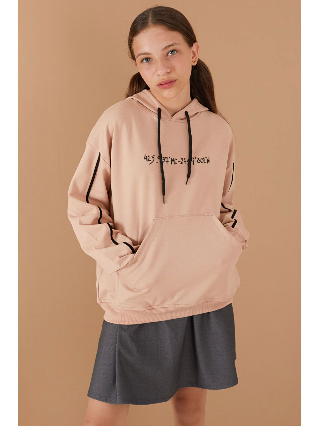 Cansın Mini Bej Baskılı Kız Çocuk Şeritli Kapüşonlu Sweatshirt 19220 - 1