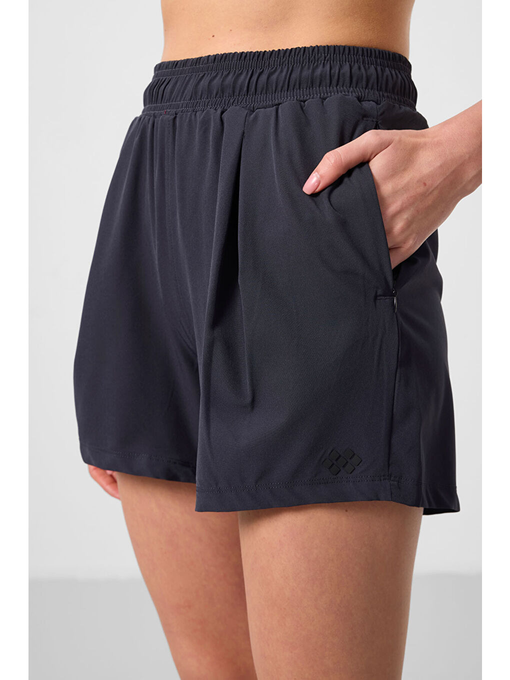 Antrasit Polyester Gizli Cep Fermuarlı Rahat Form Kadın Şort - 91014-6