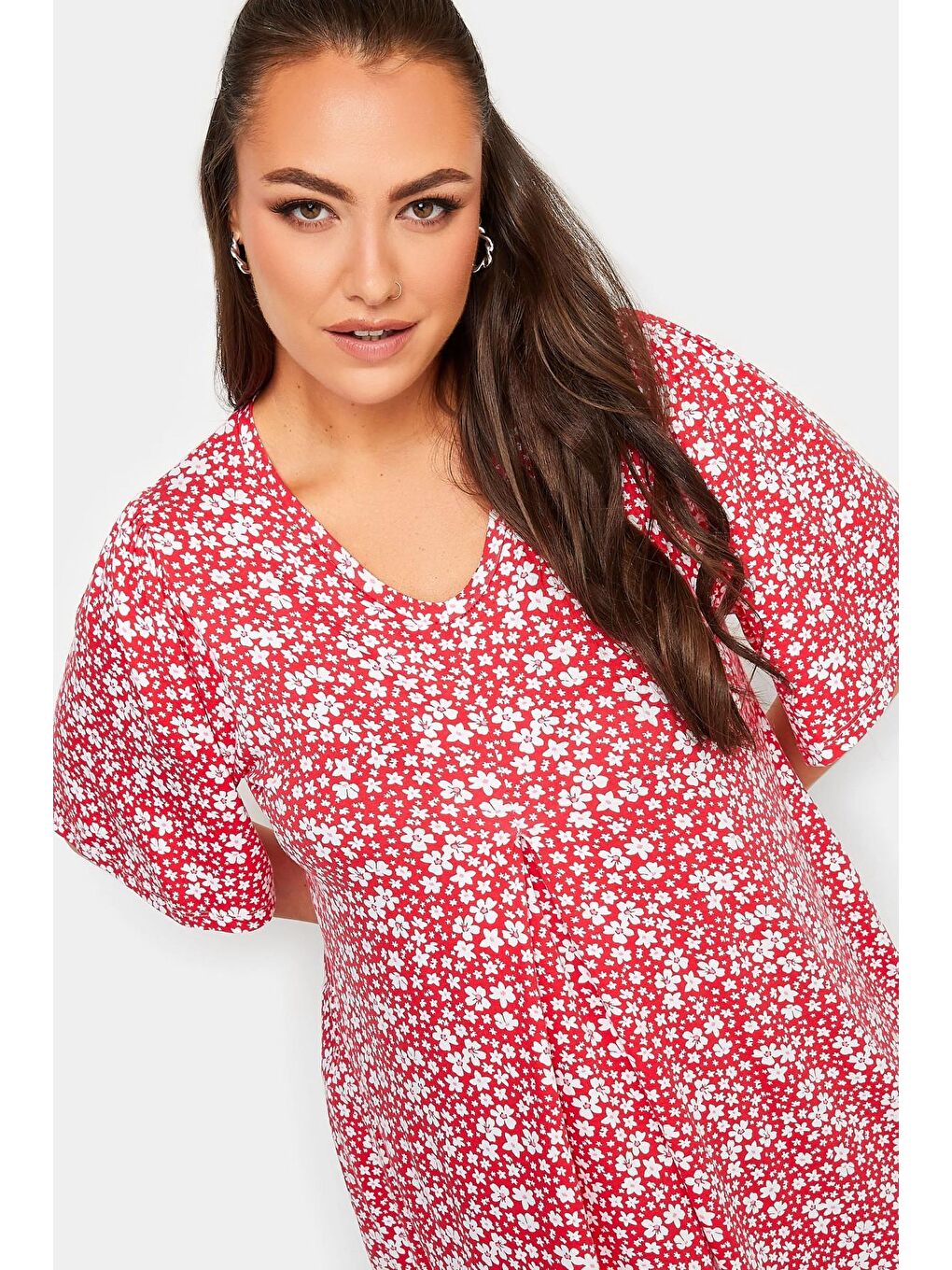 Kırmızı Büyük Beden V Yaka Desenli Asimetrik Kesim Elastanlı Bluz 302389-3