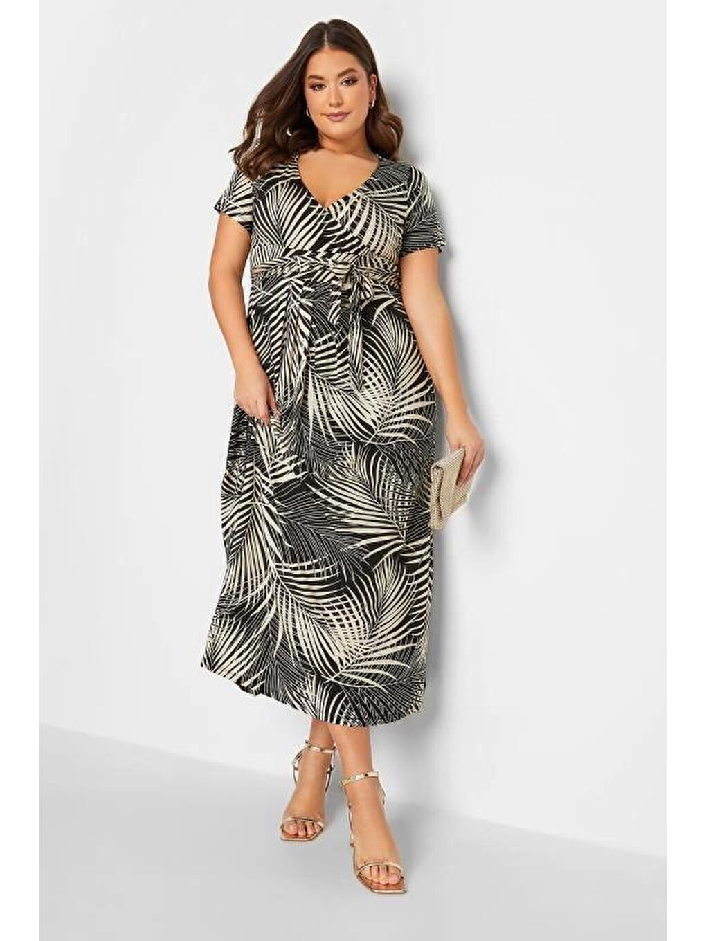 Beyaz Büyük Beden Palmiye Desenli V Yaka Yarım Kollu Kuşaklı Elbise 301599-1