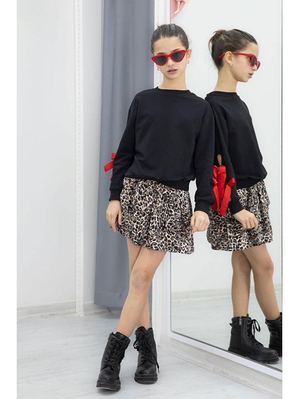 Siyah Kolları Fiyonk Detaylı Badili Leopar Etekli Kız Çocuk Takım 20190