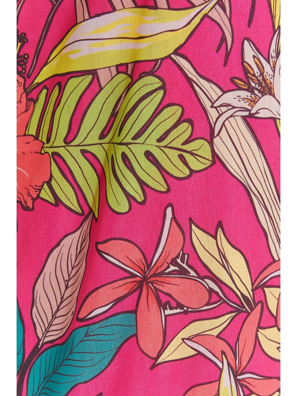 Pembe Büyük Beden Asimetrik Kesim Sıfır Kol Yaprak Desenli Bluz 300955-4