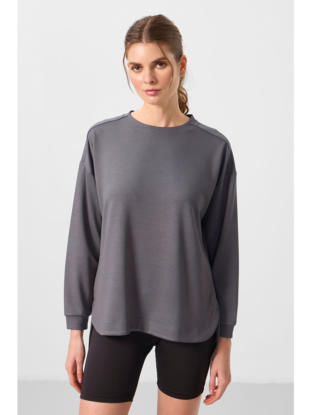 Koyu Gri Yumuşak Dokulu O Yaka Rahat Form Kadın Tunik Sweatshirt - 97305