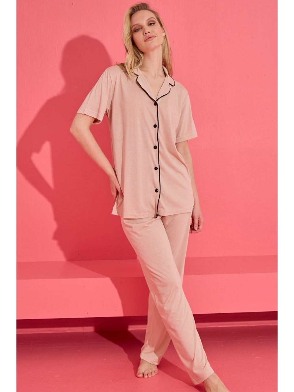 Pembe Somon Düğmeli Viskon Kumaş Kadın Pijama Takımı-2