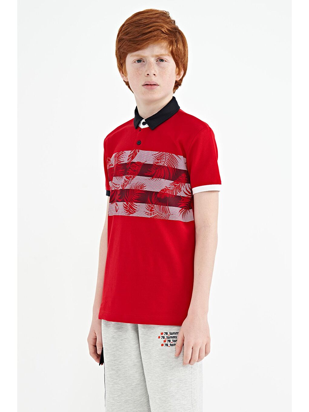 TOMMYLIFE Kırmızı Baskı Detaylı Standart Kalıp Polo Yaka  Erkek Çocuk T-Shirt - 11101 - 4