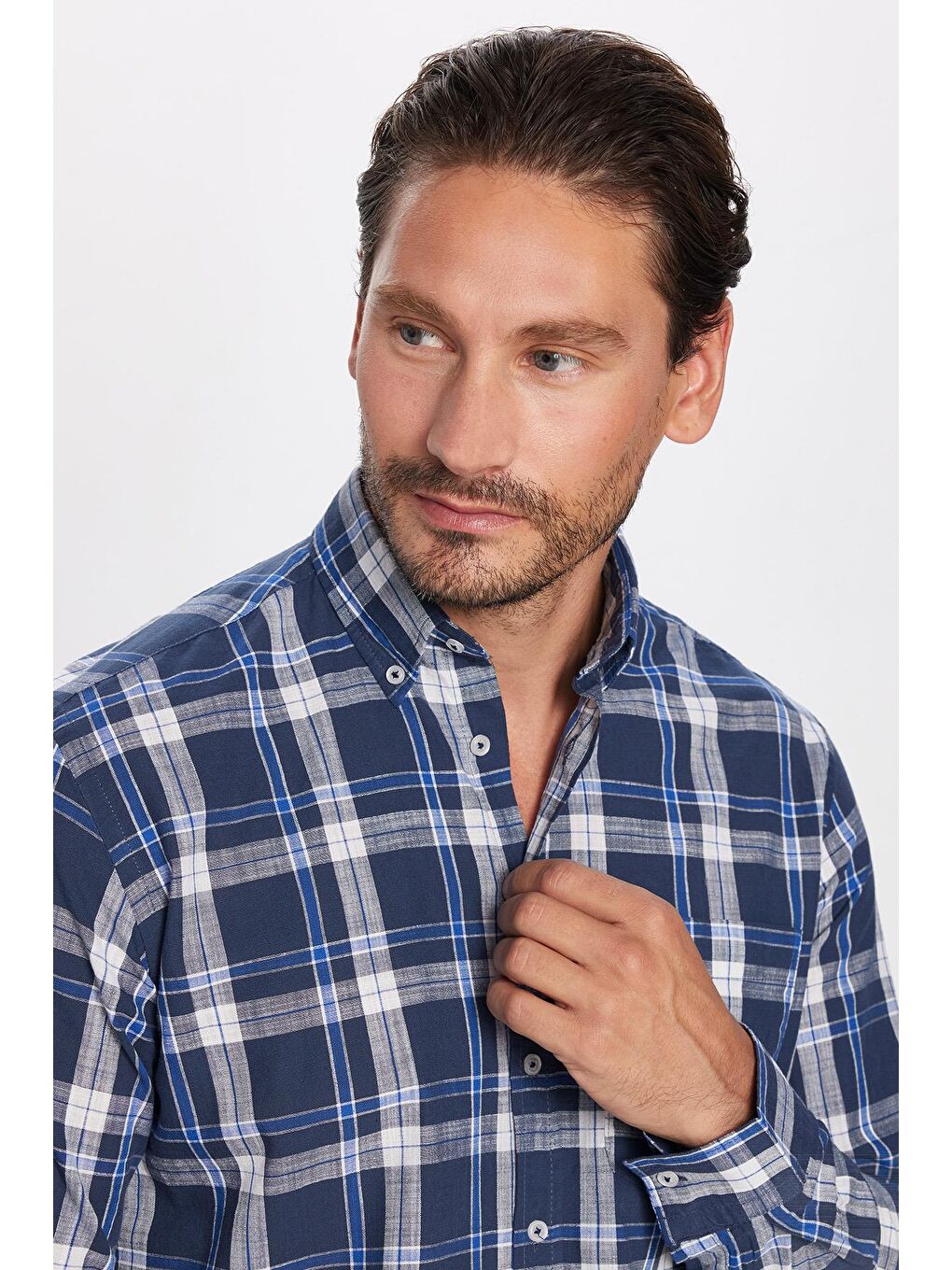 Karışık Erkek Regular Fit Klasik Kesim %100 Pamuk Keten Doku Tek Cepli Kareli Düğmeli Yaka Gömlek-1