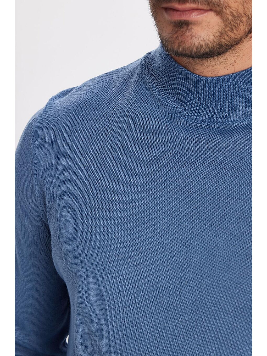 Erkek Standart Fit Normal Kesim Yarım Balıkçı Yaka Düz İndigo Triko Kazak-2