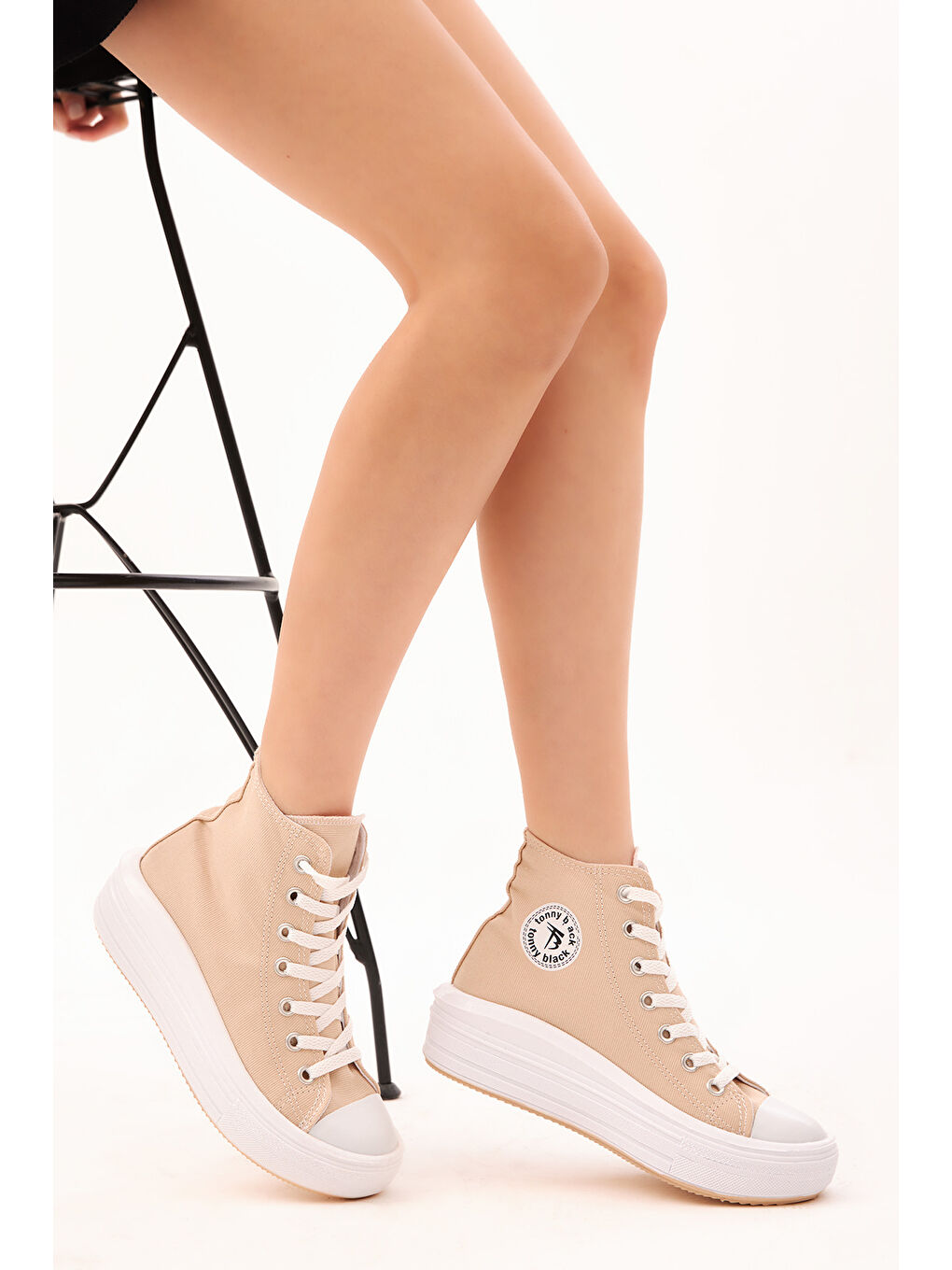 Kadın Bej Rahat Kalıp Kalın Tabanlı Uzun Spor Ayakkabı-1