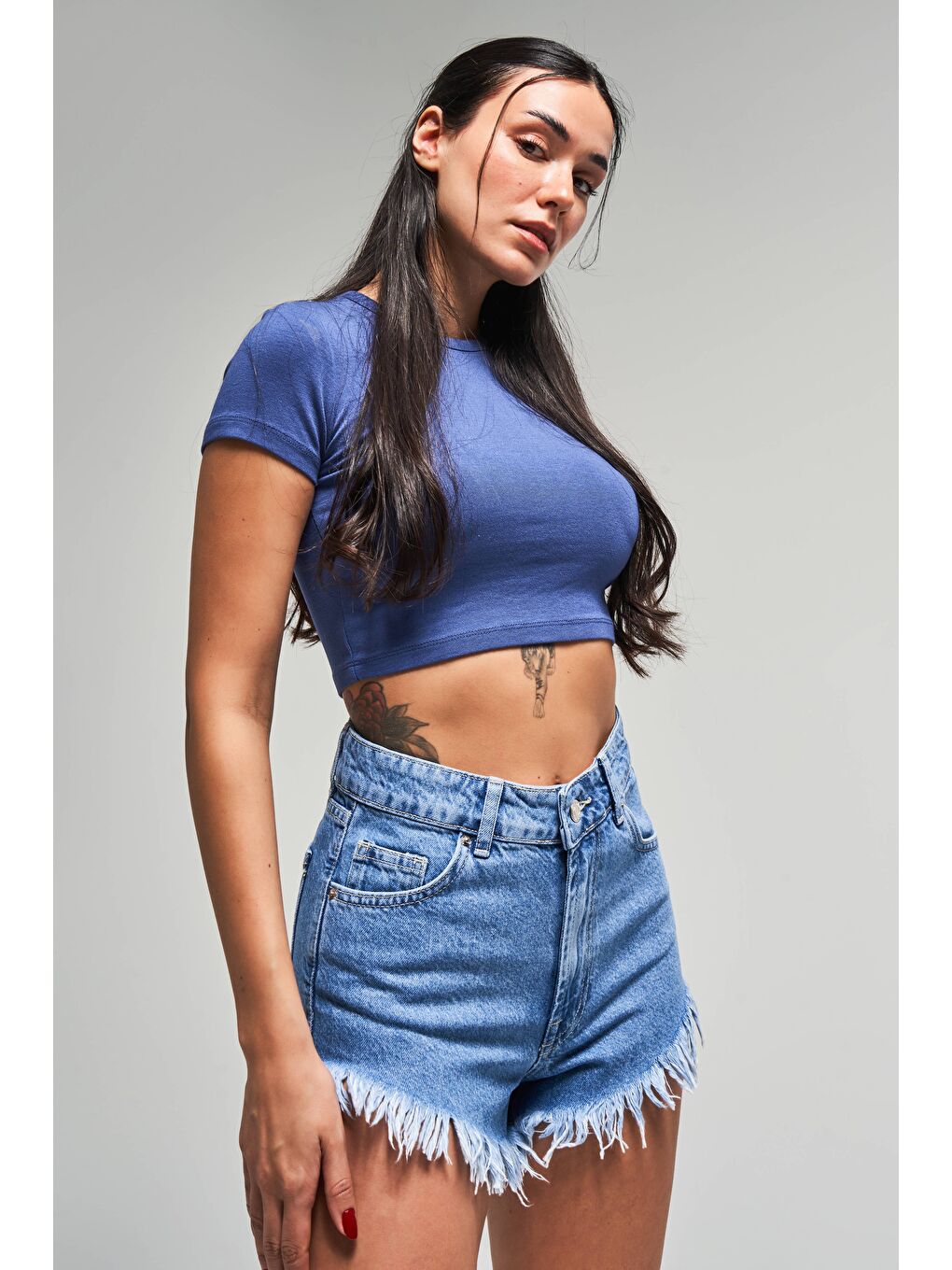 Kadın Mavi Renk Luna Paçası Püsküllü Mini Denim Şort