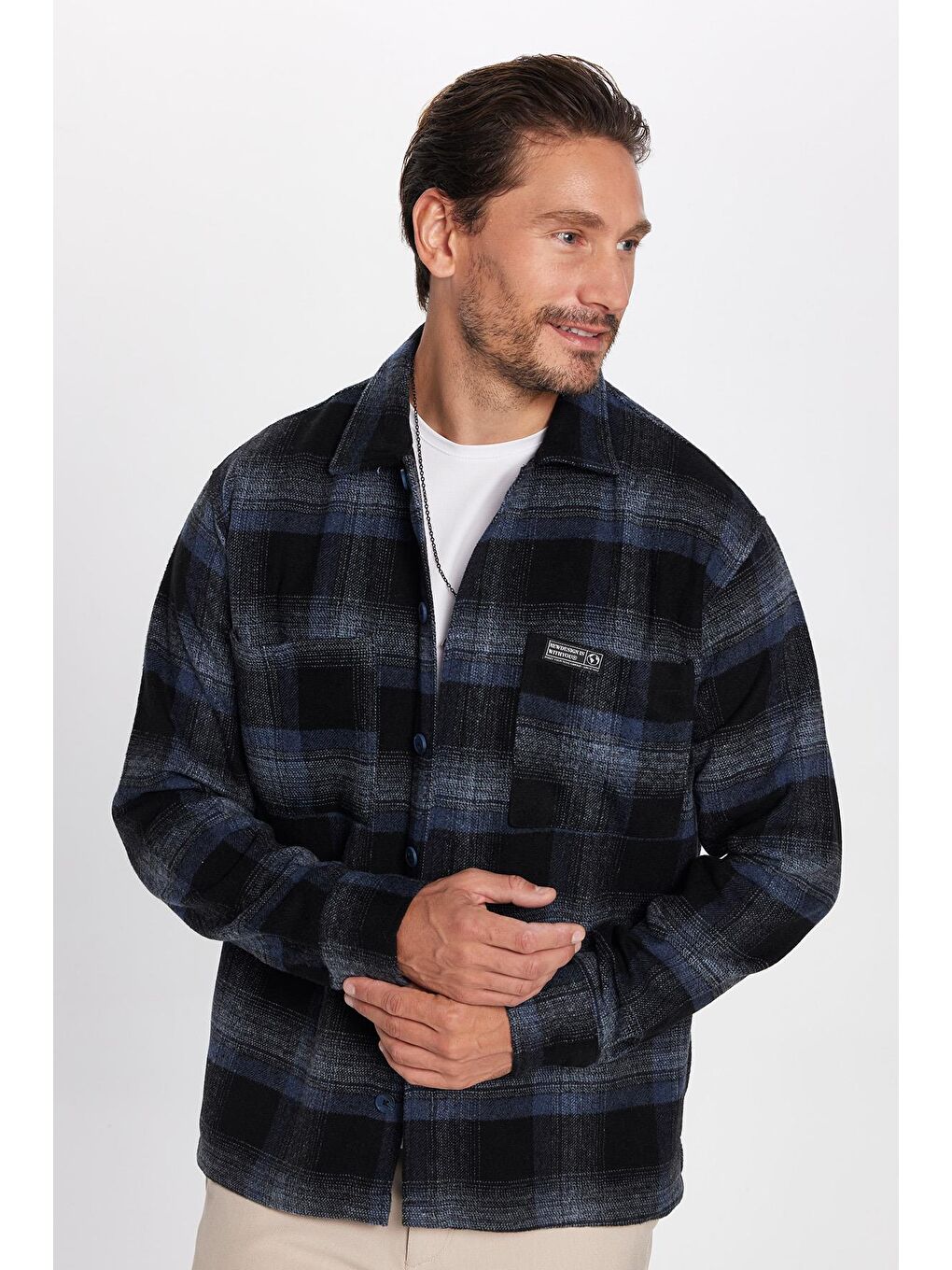 Karışık Erkek Relax Fit Rahat Kesim Oduncu Çift Cepli Kareli Yırtmaçlı Kışlık Gömlek-3