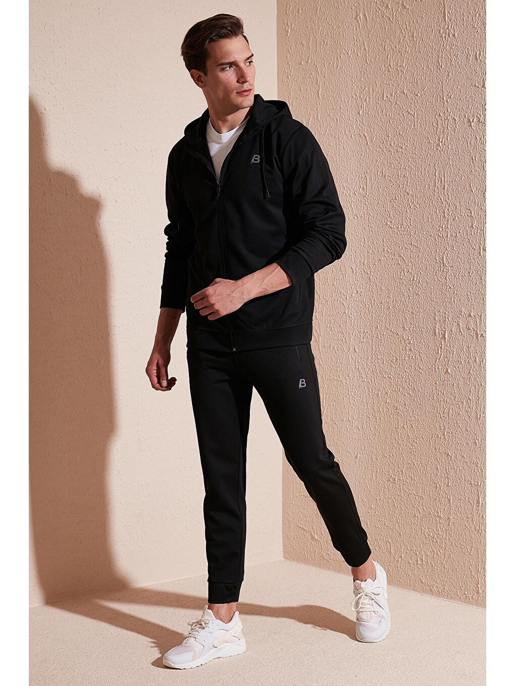 Siyah Slim Fit Fermuarlı Cepli Kapüşonlu Eşofman Takımı 651004