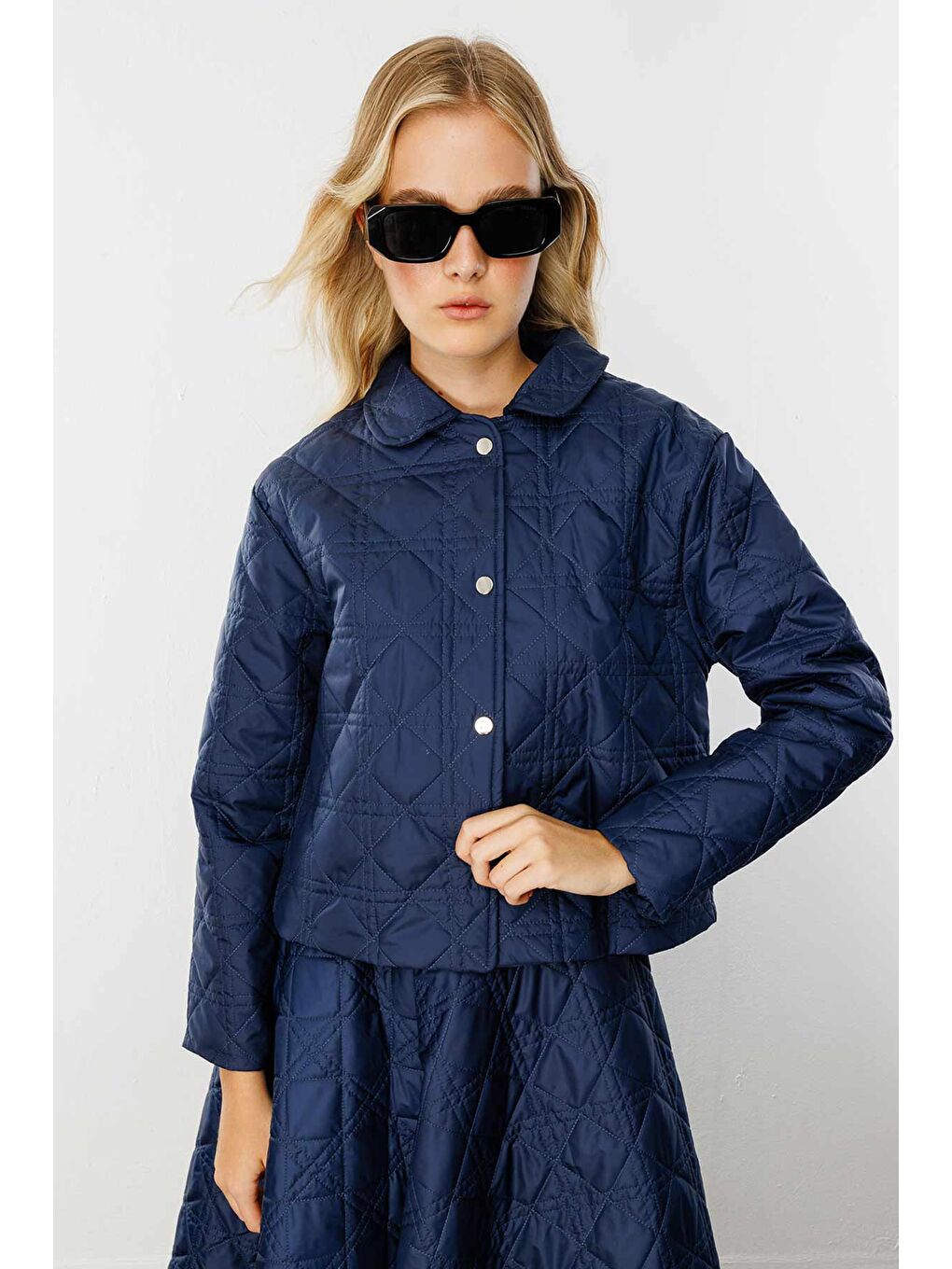 Kapitone Lacivert Crop Ceket-1