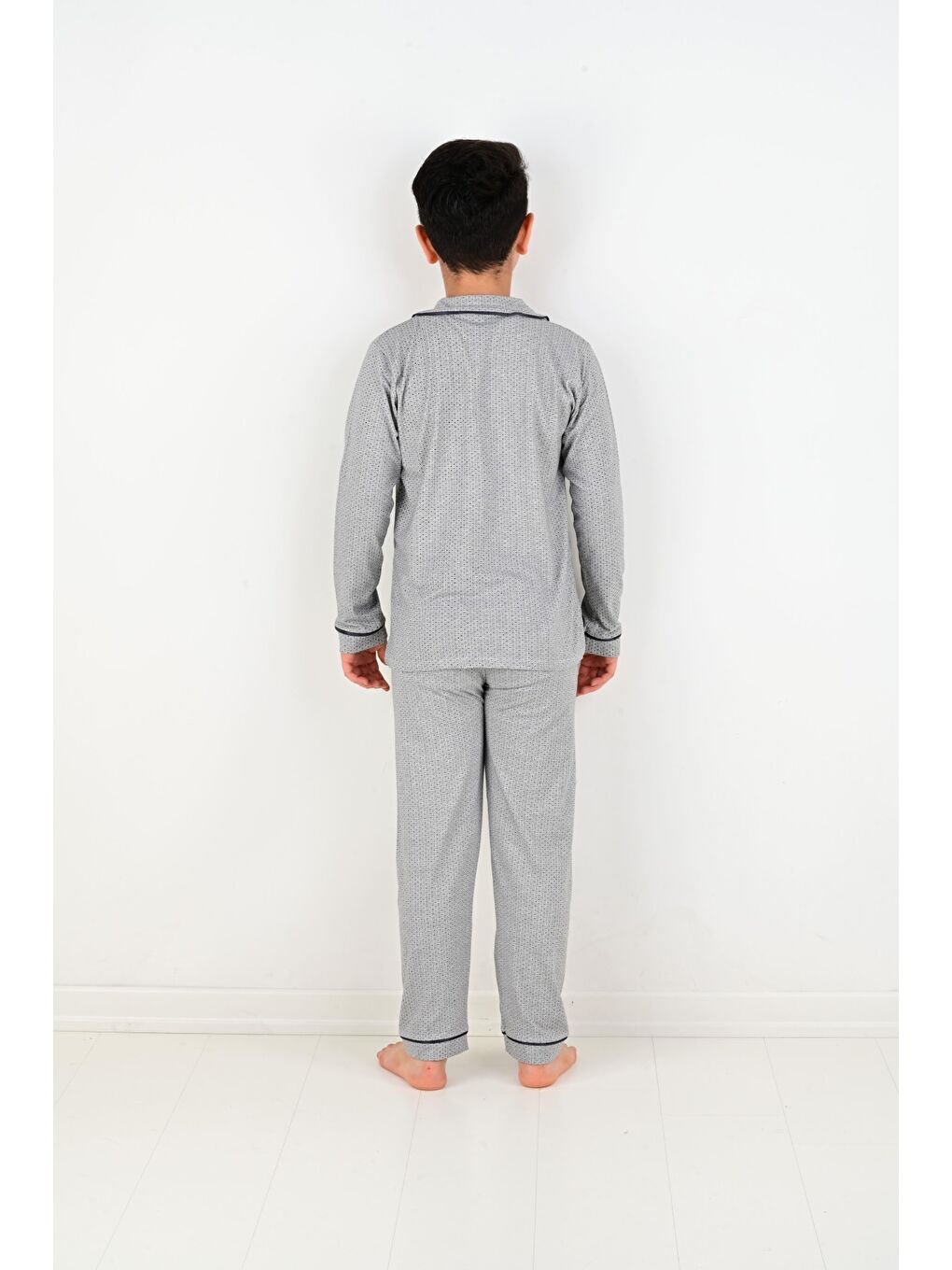 Gri Erkek Çocuk Uzun Kollu %100 Pamuklu Düğmeli Pijama Takımı Mini Kare-1