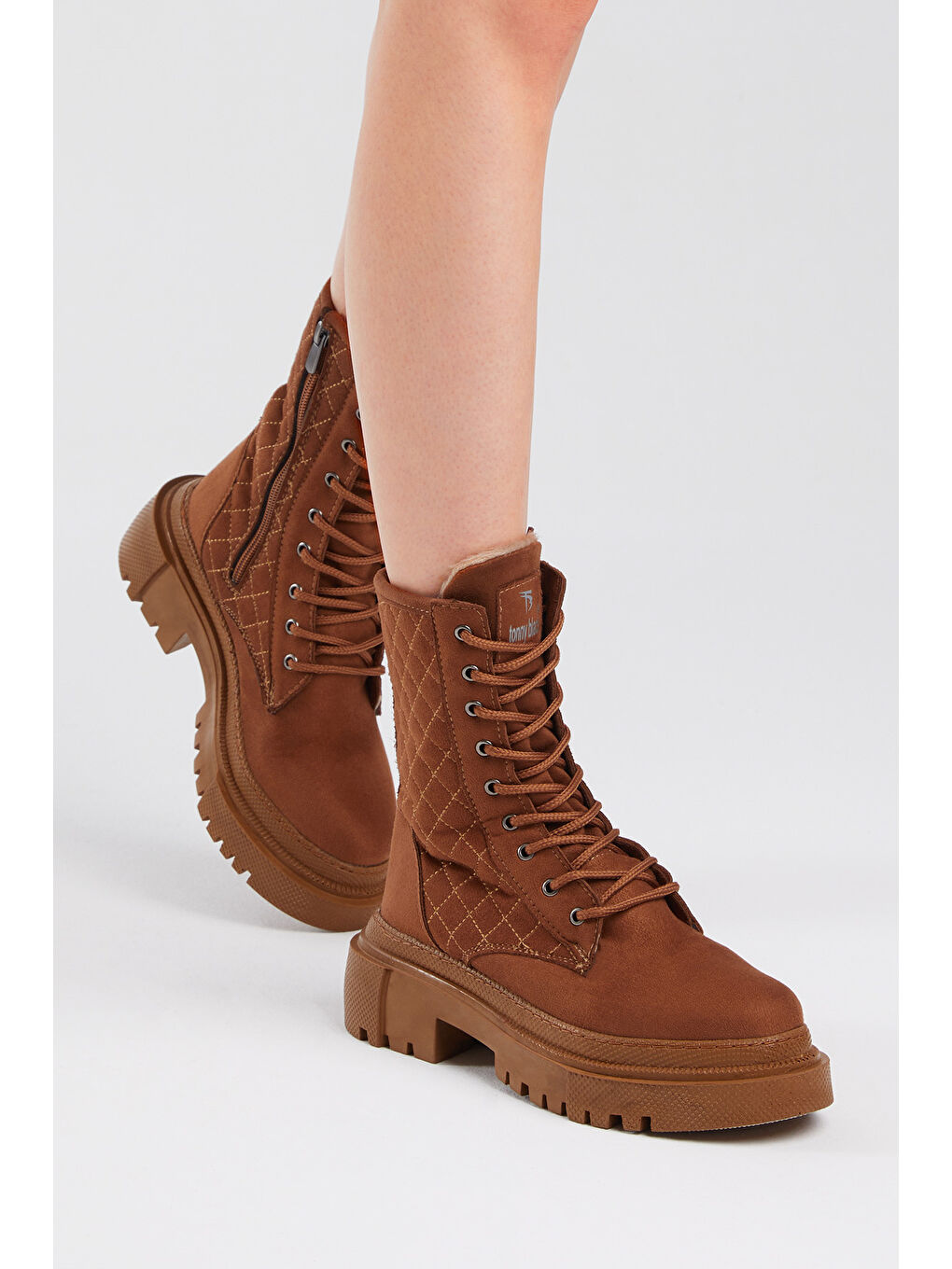 Kahverengi Kadın Taba Süet Kalın Taban Kapitone Nakışlı Bağcıklı ve Fermuarlı Bot-2