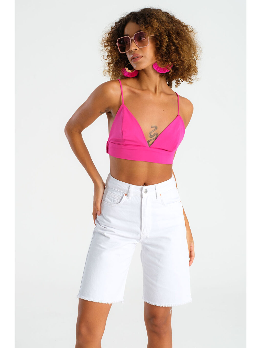 Kadın Beyaz Renk Midi Boy Yüksek Bel Jean Şortolon-5