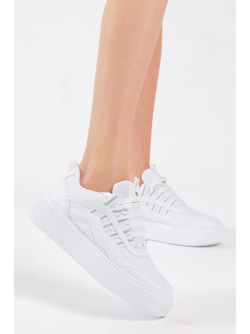 Kadın Beyaz Eva Faylon Taban Yanı Çizgili Sneaker