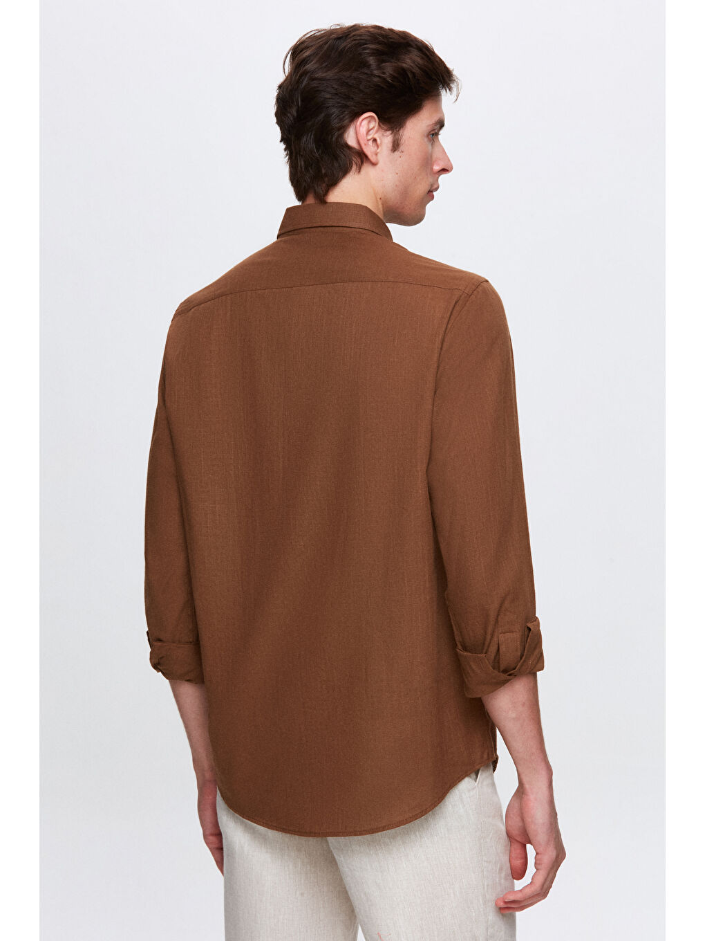 Comfort Kahverengi Düğmeli Yaka Rahat Kesim Keten Görünümlü %100 Pamuk Gömlek-2