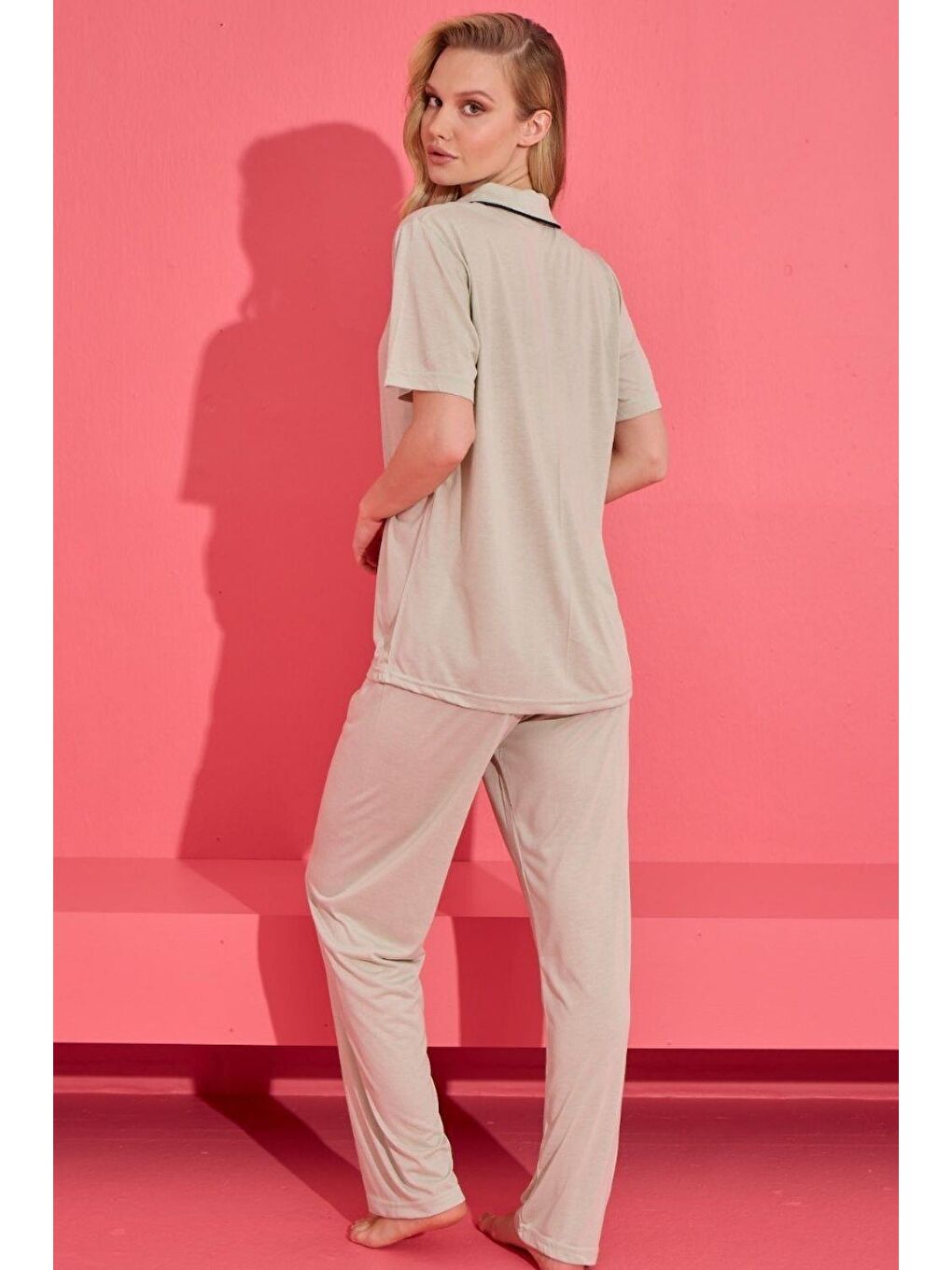 Yeşil Düğmeli Viskon Kumaş Kadın Pijama Takımı-2