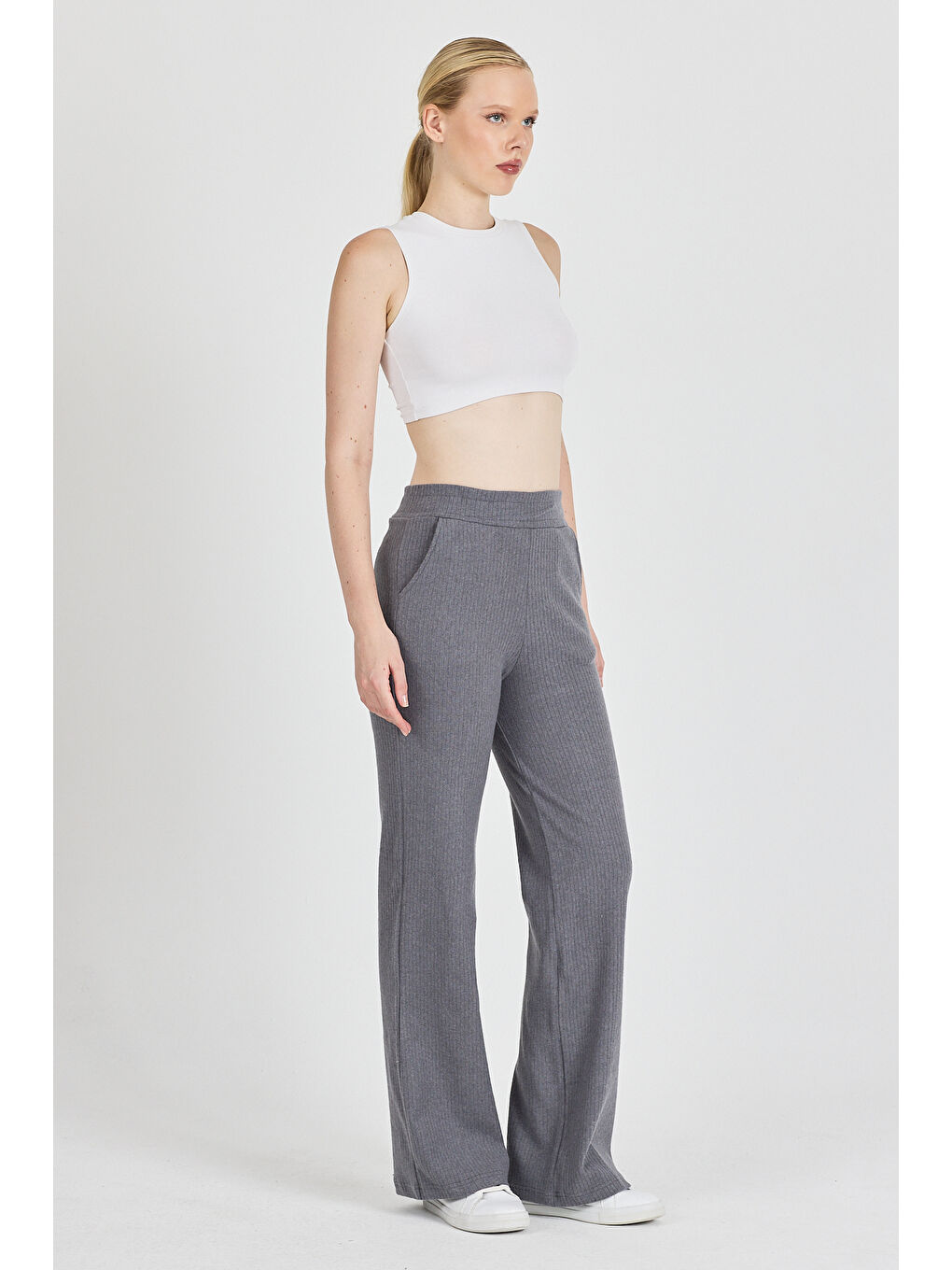 Gri Kadın Füme Yüksek Bel Bol Paça Kaşkorse Fitilli Cepli Pantolon Eşofman Altı