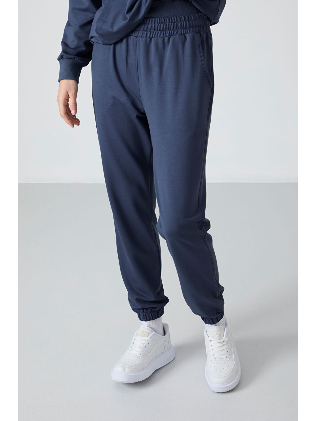 Petrol Kapüşonlu Kanguru Cep Oversize Lastik Paça Kadın Eşofman Takımı - 95288-3