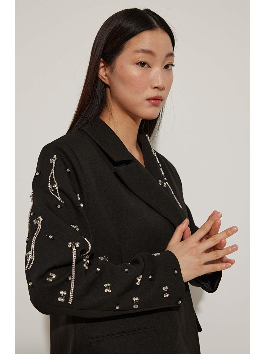 Yaka Ve Kolları Taş İşlemeli Siyah Blazer Ceket-3