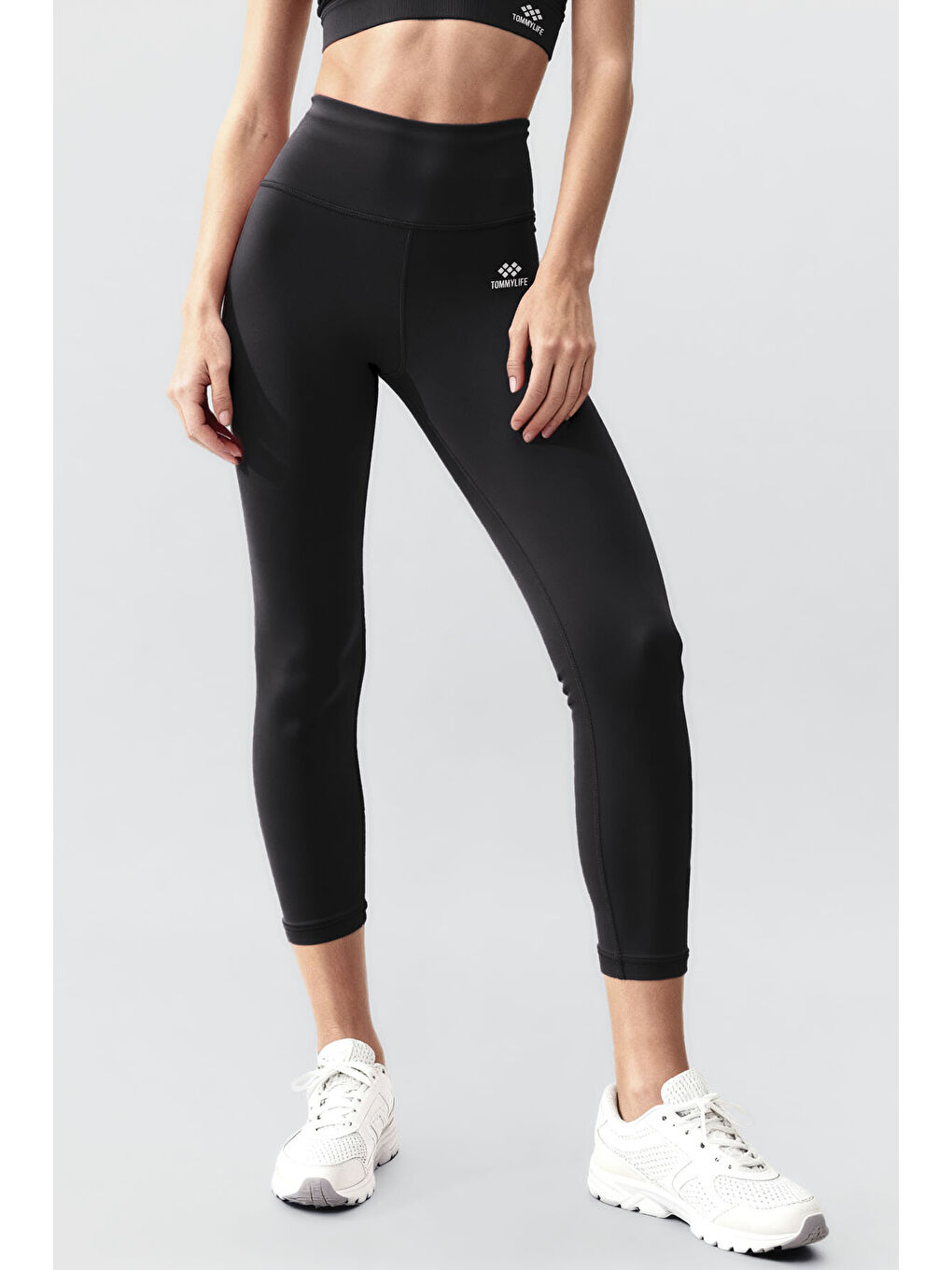 Siyah Yüksek Bel Toparlayıcı Çapraz Sırt Detaylı Slim Fit Kadın Tayt Takım - 95283-4