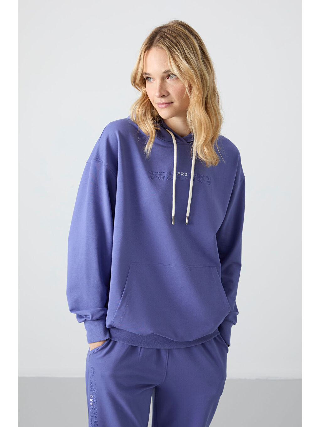 Mavi Eflatun Kapüşonlu Kanguru Cep Oversize Lastik Paça Kadın Eşofman Takımı - 95288-4