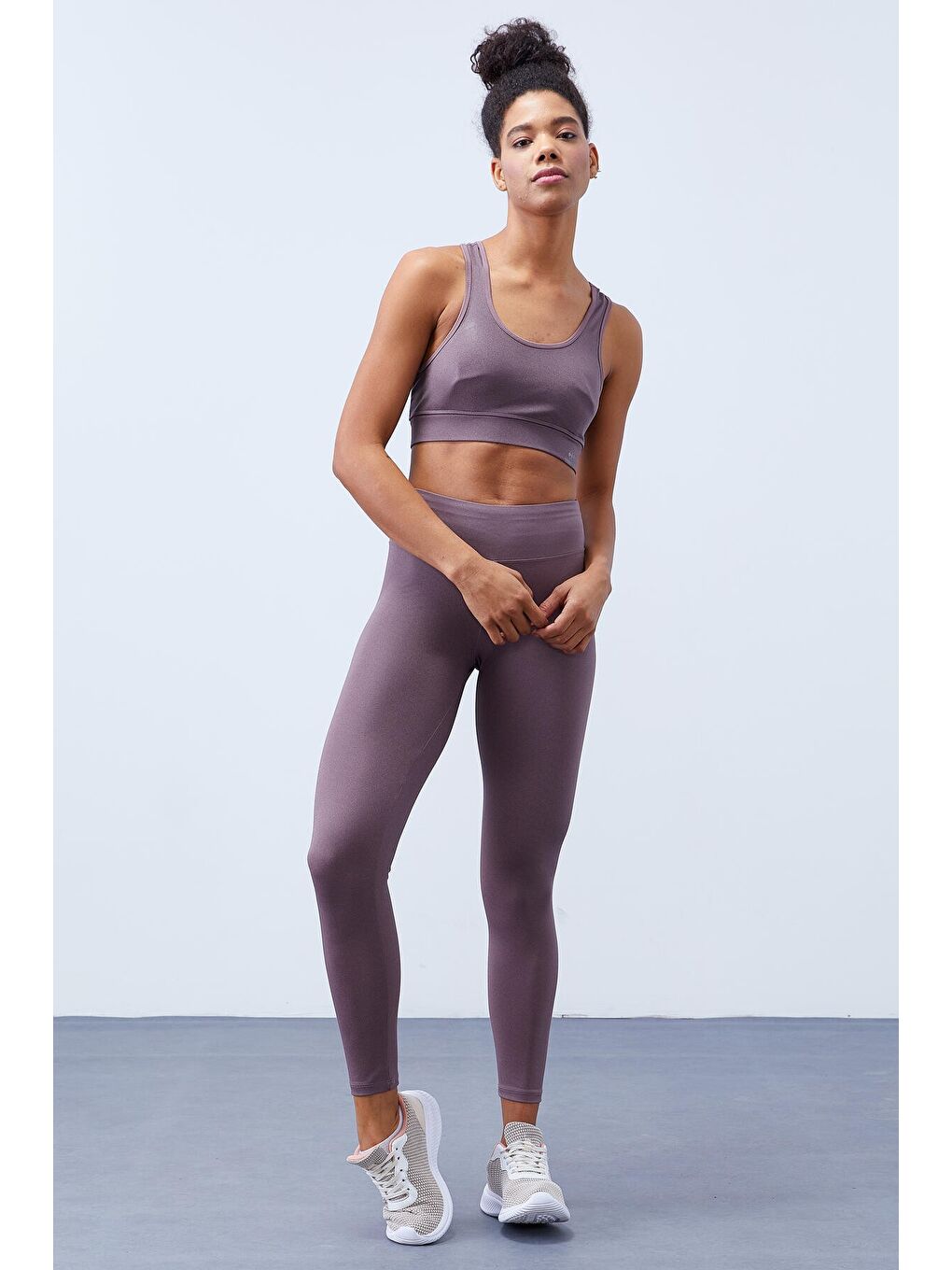 Pembe Gül Kurusu Yüksek Bel Toparlayıcılı Sırt Detaylı Slim Fit Büstiyer Kadın Tayt Takım - 95281