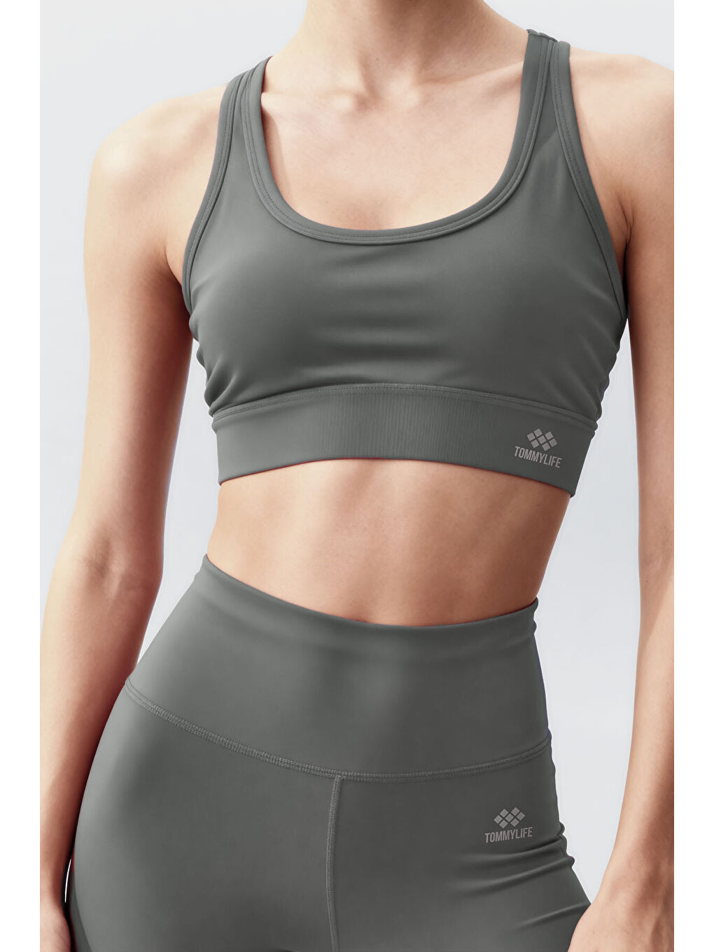 Yeşil Çağla Yüksek Bel Toparlayıcı Çapraz Sırt Detaylı Slim Fit Kadın Tayt Takım - 95283-2