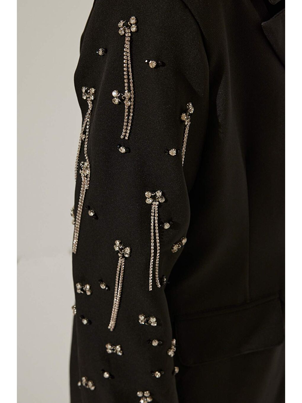 Yaka Ve Kolları Taş İşlemeli Siyah Blazer Ceket-9