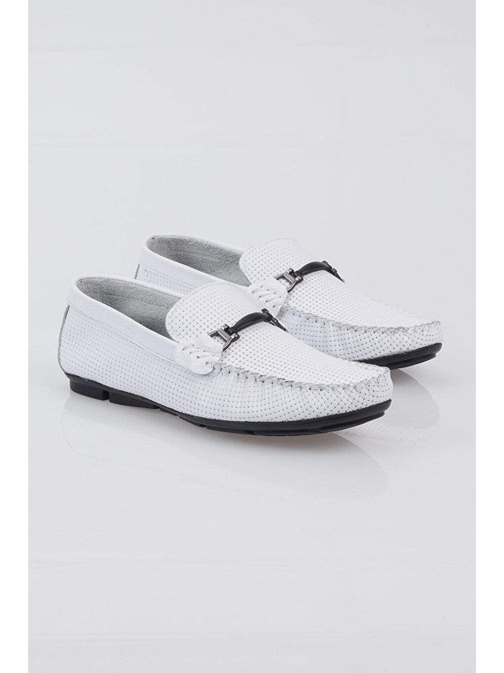 Erkek Beyaz Toka Detaylı Rahat Kalıp Hakiki Deri Loafer-3